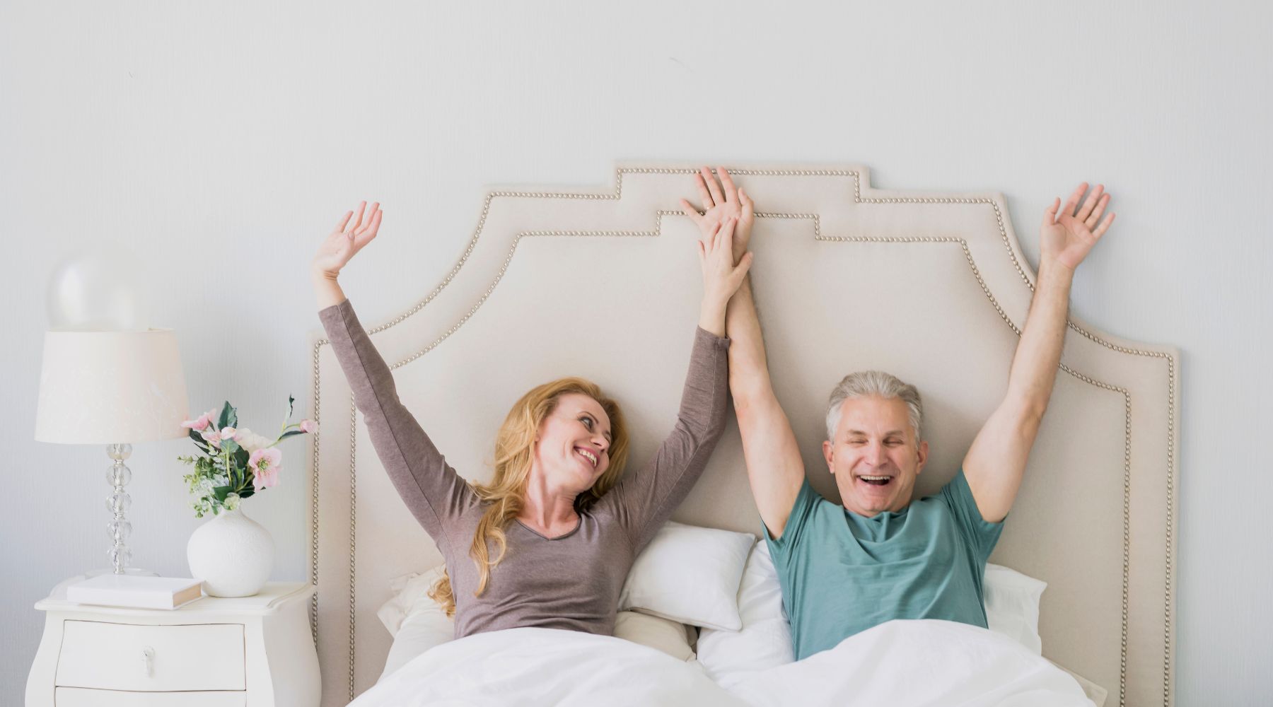 What to Know Before Buying a Senior’s Adjustable Homecare Bed