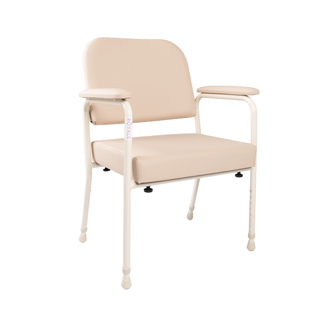 Royale Bariatric Lowback Day Chair